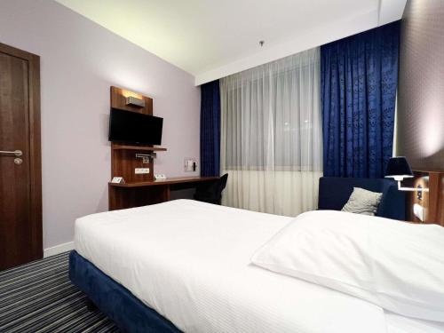 Habitación Doble Estándar - 2 camas del hotel Ibis Styles Walbrzych. Foto 10