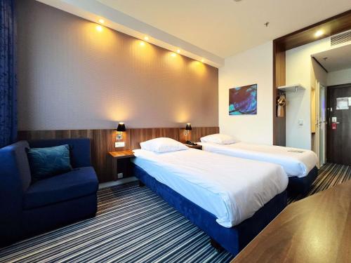 Estudio Familiar Comunicado del hotel Ibis Styles Walbrzych. Foto 8