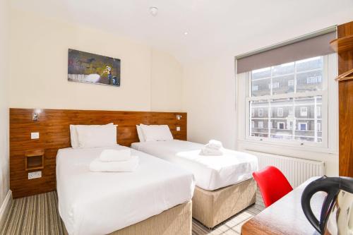 Habitación Doble Estándar - 2 camas del hotel Chelsea Guest House