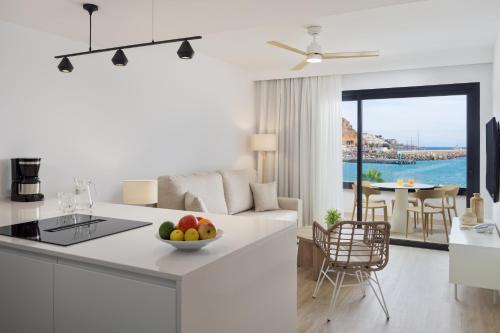 Apartamento de 1 dormitorio con balcón del hotel Xq Vistamar. Foto 1