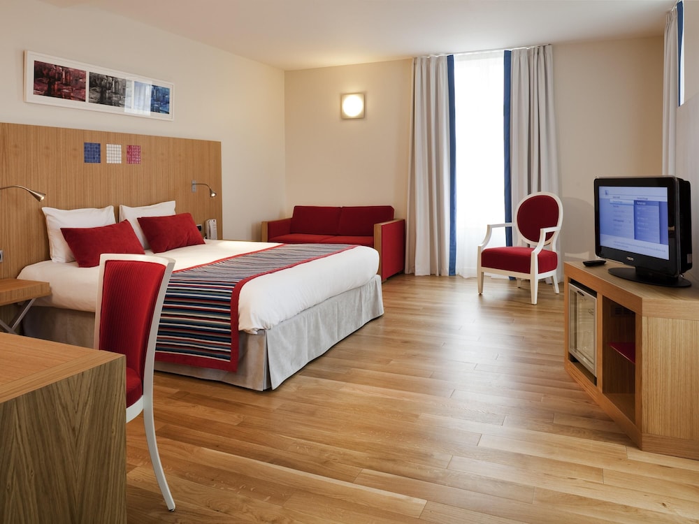HABITACIÓN PRIVILEGE CON 1 CAMA DOBLE Y 1 SOFÁ del hotel Mercure Vittel
