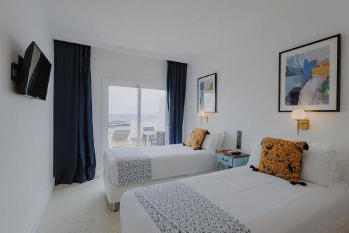 Suite Superior con vistas al mar del hotel Islamar. Foto 9