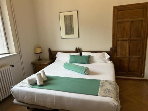Habitación Doble - 2 camas del hotel Hospedería Santa Cruz. Foto 8