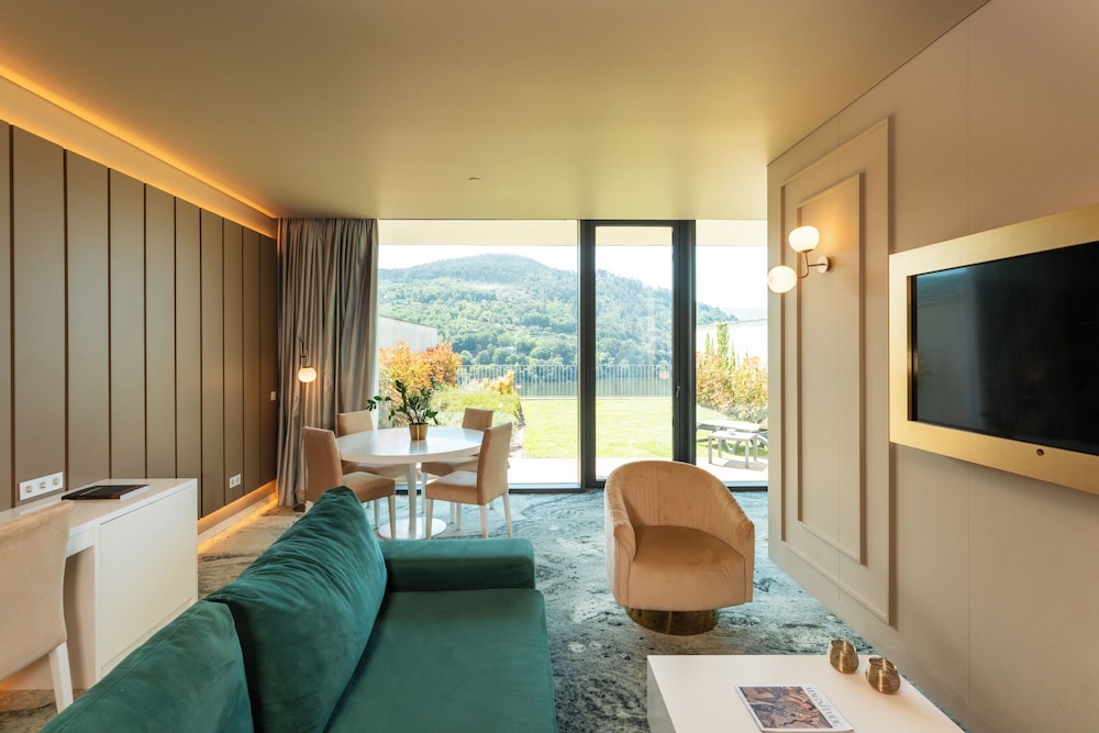 Suite, vistas al río del hotel Douro Royal Valley and Spa. Foto 2