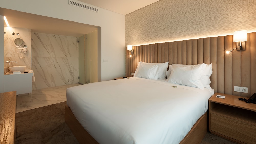 Habitación Deluxe doble del hotel Douro Royal Valley and Spa. Foto 4