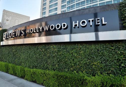 Habitación Capital adaptada para personas con discapacidad auditiva - 1 cama extragrande del hotel Loews Hollywood. Foto 2