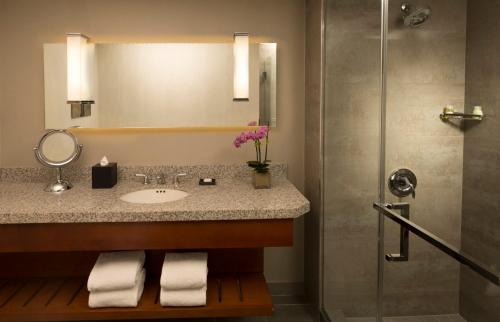 Suite esquinera del hotel Loews Hollywood. Foto 3