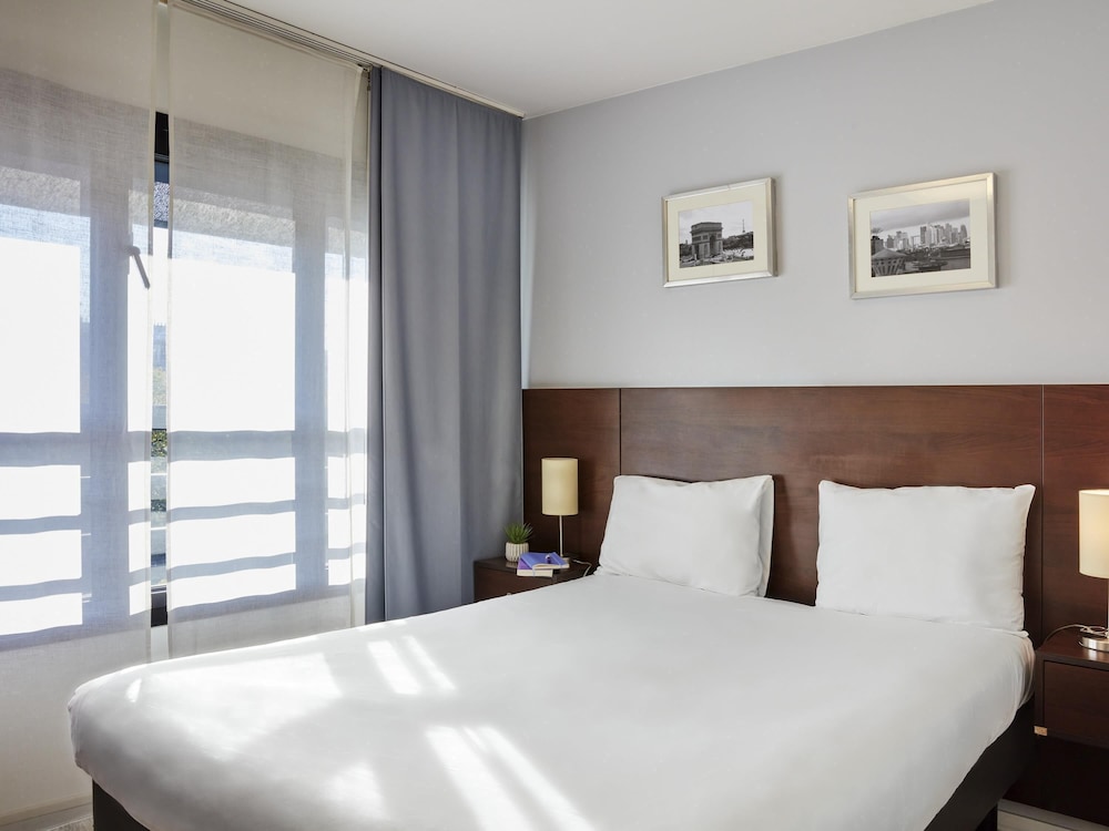 Estudio, 1 cama doble del hotel Adagio Access Paris Bastille. Foto 4