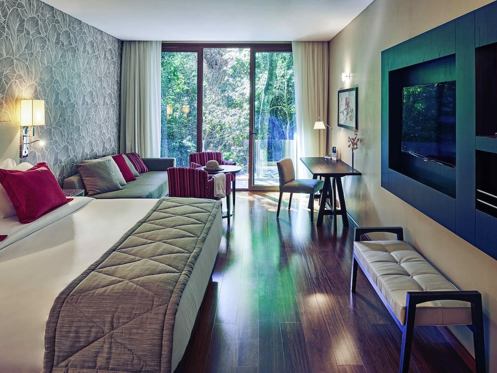 Habitación Junior Suite con 1 Cama King Size + 1 Sofá del hotel Mercure Iguazu Hotel Iru