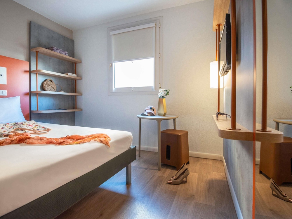 Habitación doble con 1 cama doble del hotel Ibis Budget Nice Californie Lenval