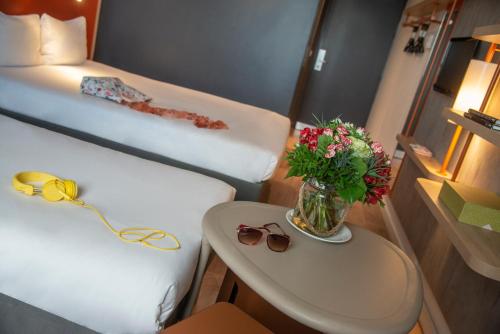 Habitación Familiar del hotel Ibis Budget Nice Californie Lenval. Foto 5