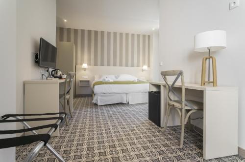 Habitación Doble con bañera de hidromasaje del hotel San Lorenzo Boutique. Foto 2