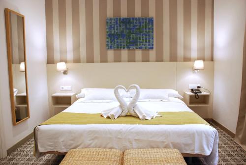Habitación Doble con bañera de hidromasaje del hotel San Lorenzo Boutique. Foto 7