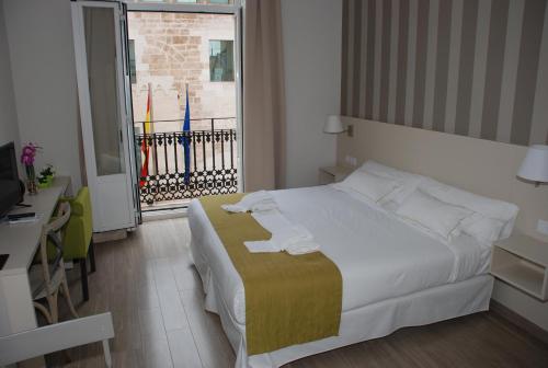 Habitación Doble Clásica con vistas a la ciudad del hotel San Lorenzo Boutique