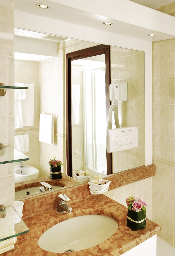 Estudio del hotel Adagio Rome Vatican. Foto 6
