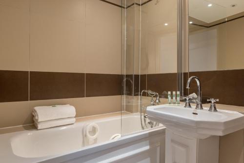 Habitación Doble Estándar - 2 camas del hotel Crystal. Foto 1