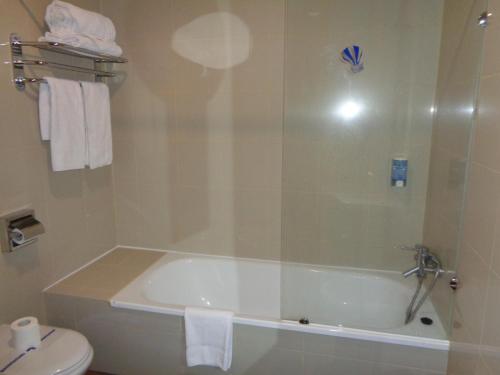Habitación Doble - 1 o 2 camas del hotel Villa De Betanzos. Foto 13