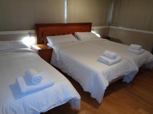 Habitación Triple del hotel Villa De Betanzos. Foto 6