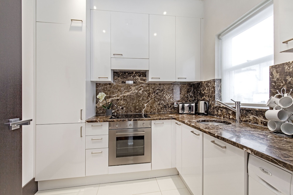 Apartamento Deluxe, 3 habitaciones del hotel 130 Queen's Gate Apartments. Foto 6