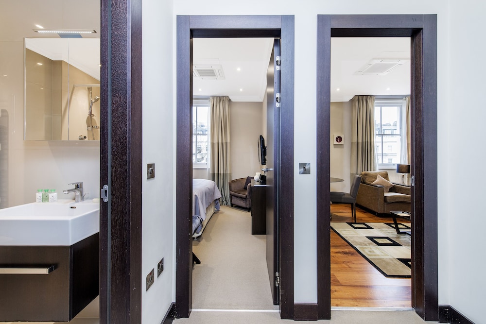 Apartamento Deluxe, 1 habitación del hotel 130 Queen's Gate Apartments. Foto 3