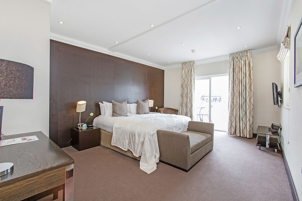 Ático panorámico, 4 habitaciones del hotel 130 Queen's Gate Apartments. Foto 2