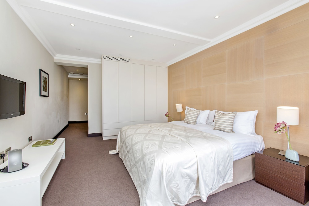 Ático panorámico, 4 habitaciones del hotel 130 Queen's Gate Apartments. Foto 7