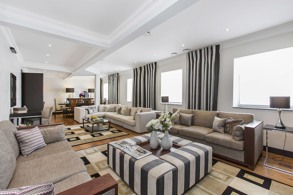 Ático panorámico, 4 habitaciones del hotel 130 Queen's Gate Apartments. Foto 15