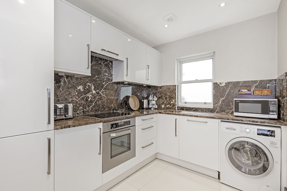 Apartamento superior, 3 habitaciones del hotel 130 Queen's Gate Apartments. Foto 6