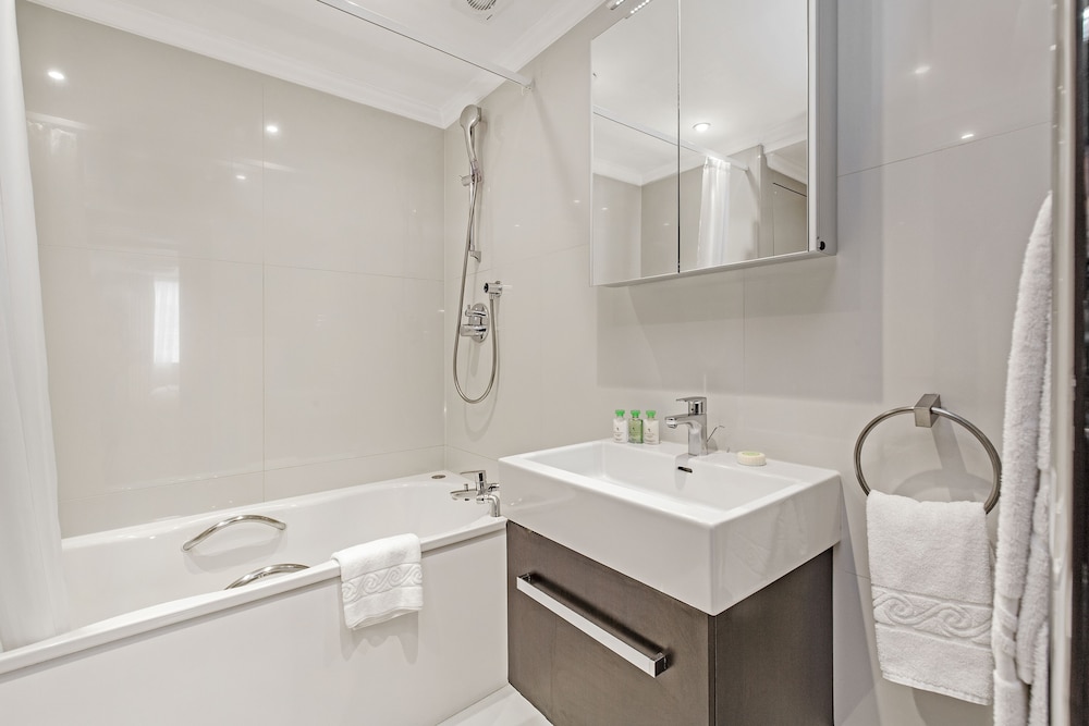 Apartamento superior, 3 habitaciones del hotel 130 Queen's Gate Apartments. Foto 11