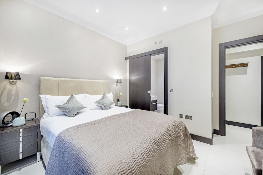 Standard Apartment, 3 Bedrooms (Lower Ground floor) del hotel 130 Queen's Gate Apartments. Foto 1