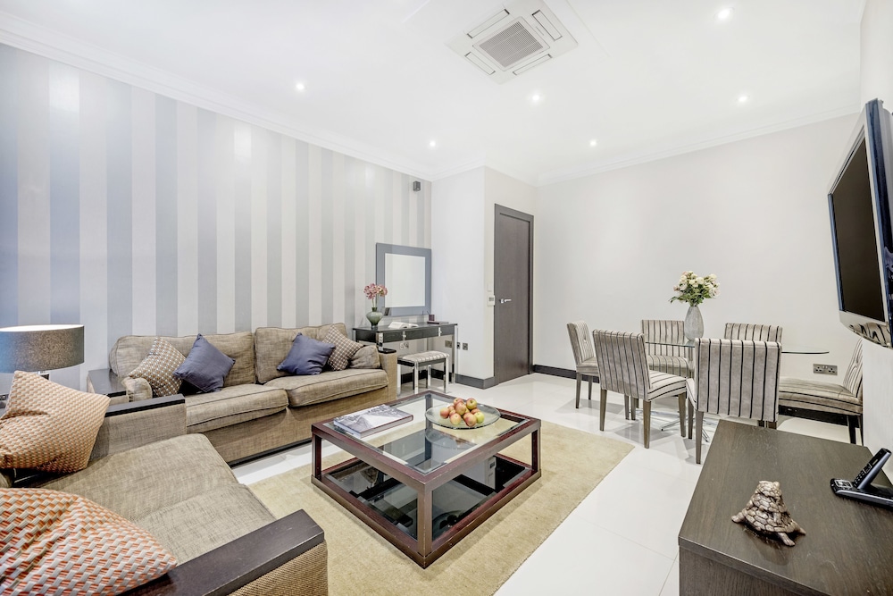 Standard Apartment, 3 Bedrooms (Lower Ground floor) del hotel 130 Queen's Gate Apartments. Foto 6