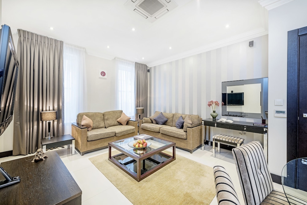 Standard Apartment, 3 Bedrooms (Lower Ground floor) del hotel 130 Queen's Gate Apartments. Foto 7
