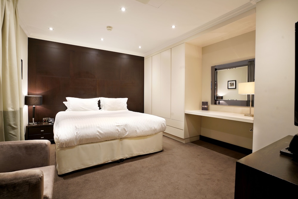 One Bedroom Deluxe with Balcony del hotel 130 Queen's Gate Apartments. Foto 1