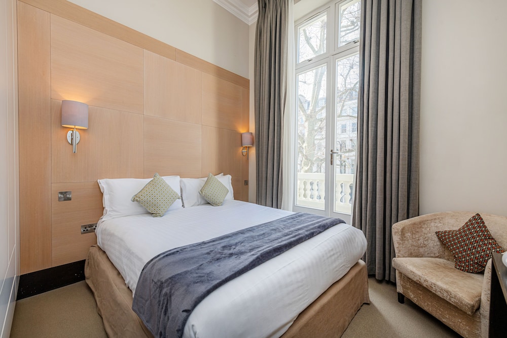 One Bedroom Deluxe with Balcony del hotel 130 Queen's Gate Apartments. Foto 4