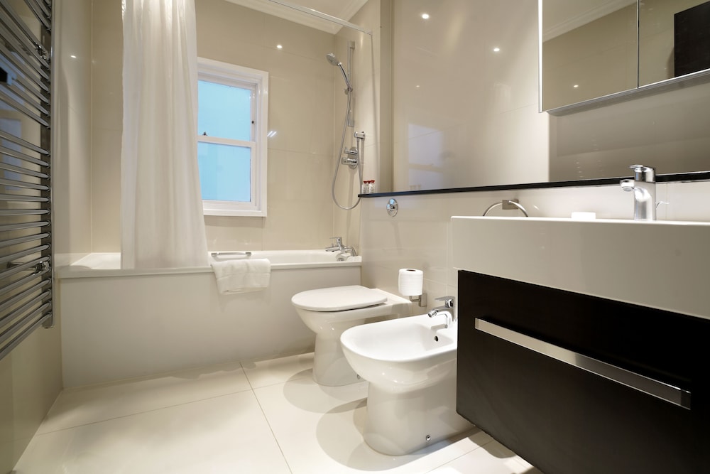 One Bedroom Deluxe with Balcony del hotel 130 Queen's Gate Apartments. Foto 19