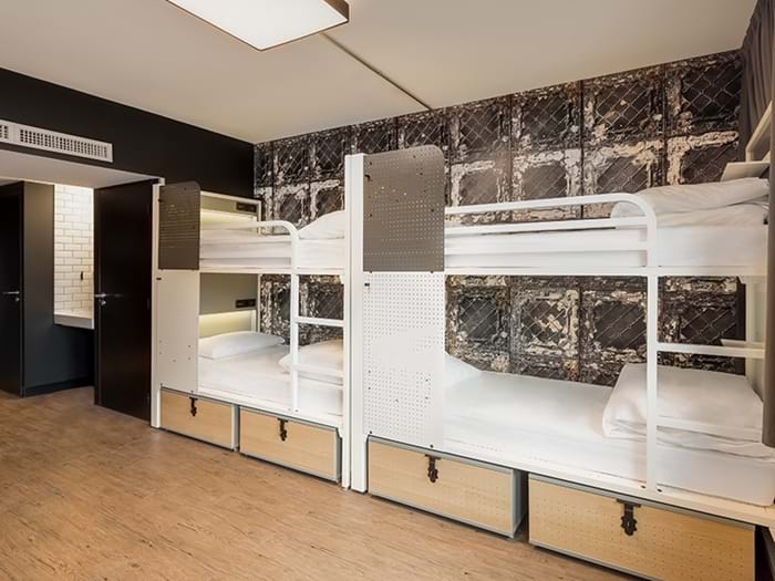 Habitación con baño privado - 6 camas del hotel Generator Paris