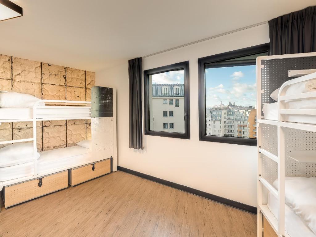 Cama en habitación compartida mixta de 10 camas del hotel Generator Paris. Foto 3