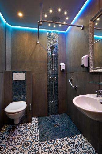 Habitación Triple del hotel Grand Amelot. Foto 5