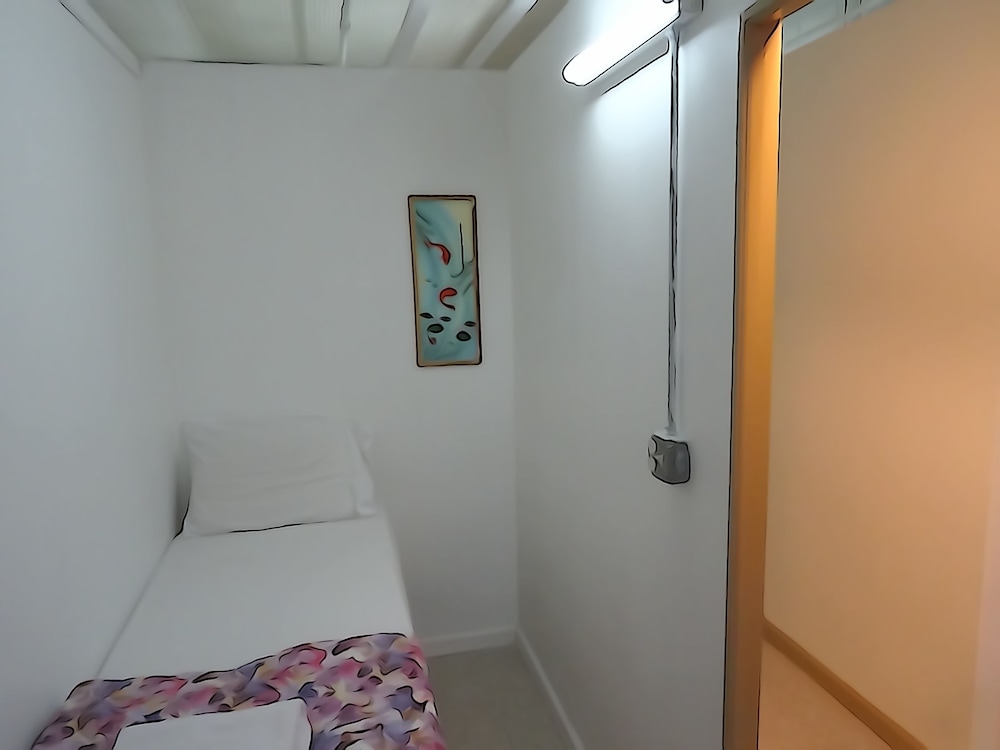 Dormitorio compartido, solo para hombres del hotel Bowery Grand. Foto 6