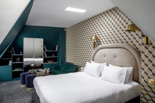 Habitación Sous Les Toits de 25 m² del hotel Grand Pigalle Experimental. Foto 3