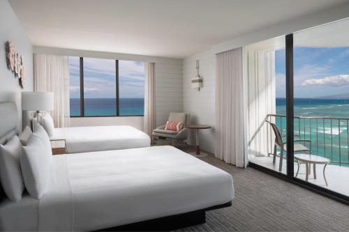 Suite Junior esquinera - 2 camas dobles - Frente al mar del hotel Waikiki Beach Marriott Resort and Spa. Foto 4