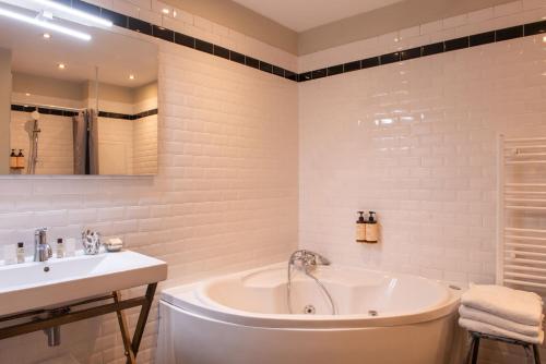 Suite Deluxe del hotel Helzear Montparnasse Suites. Foto 8