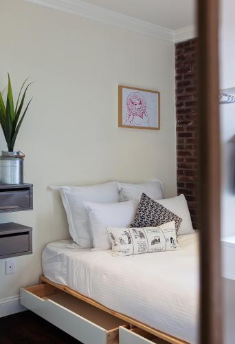 Estudio con 1 cama grande del hotel East Village. Foto 3