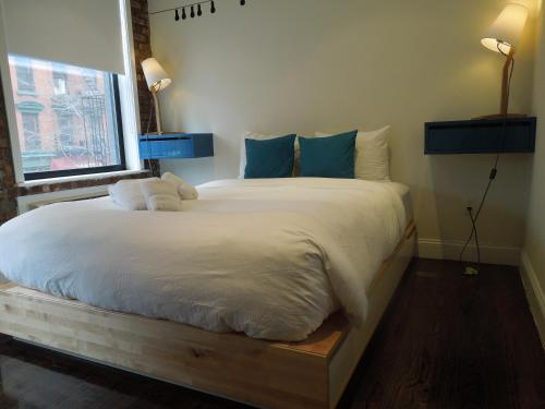 Estudio con 1 cama grande del hotel East Village. Foto 6
