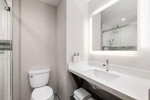 Habitación King - adaptada para personas con discapacidad auditiva del hotel EVEN Hotel Times Square South. Foto 4