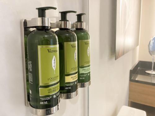 Suite Executive con cama grande del hotel Executive Hotel Le Soleil New York. Foto 7