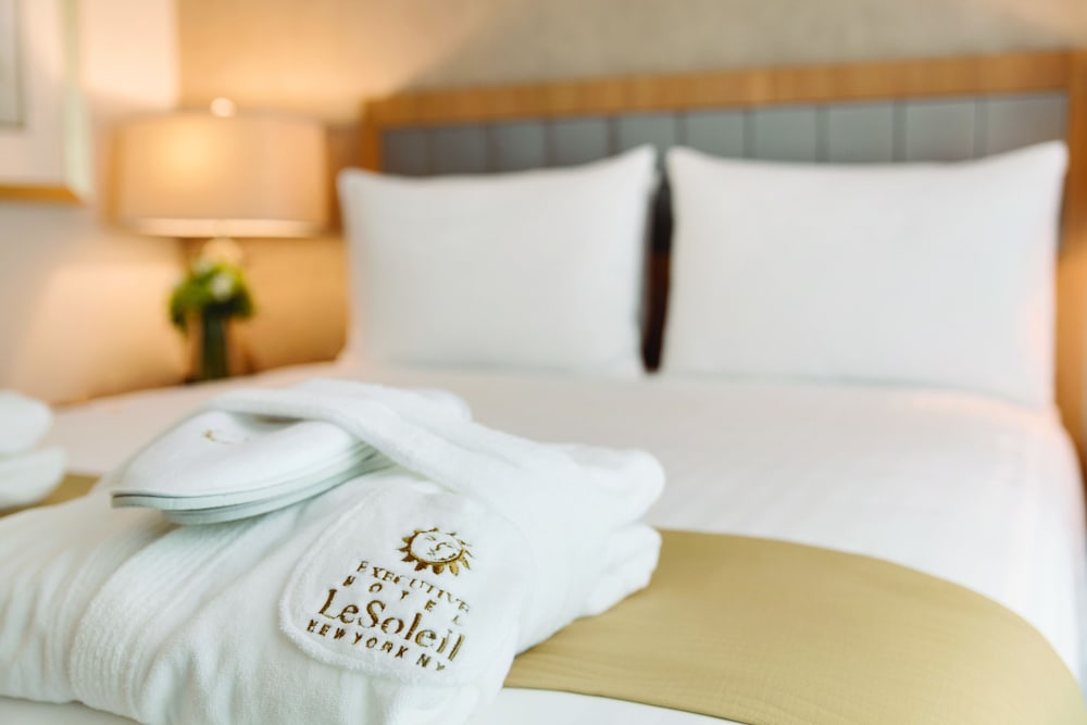 Habitación Executive con cama grande del hotel Executive Hotel Le Soleil New York. Foto 15