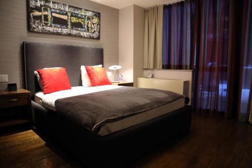 Suite Doble Deluxe - Cama grande del hotel 32 32. Foto 2