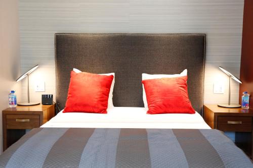 Suite Doble Deluxe - Cama grande del hotel 32 32. Foto 3