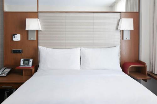 Habitación Doble Pequeña del hotel Boutique at Grand Central. Foto 6